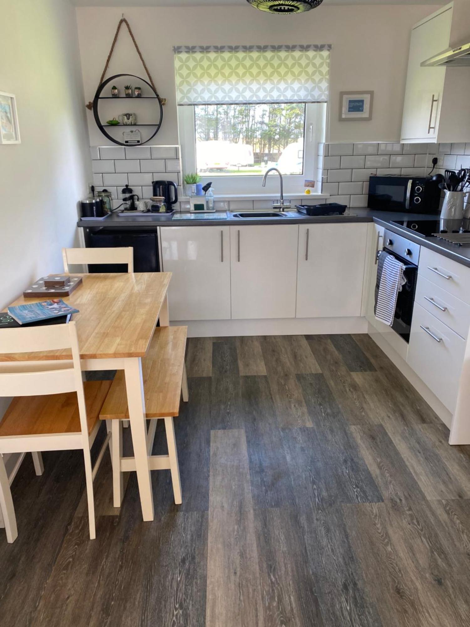 44 Gower Holiday Village Ty Gwyr Cosy 2 Bedroom Chalet Swansea Dış mekan fotoğraf
