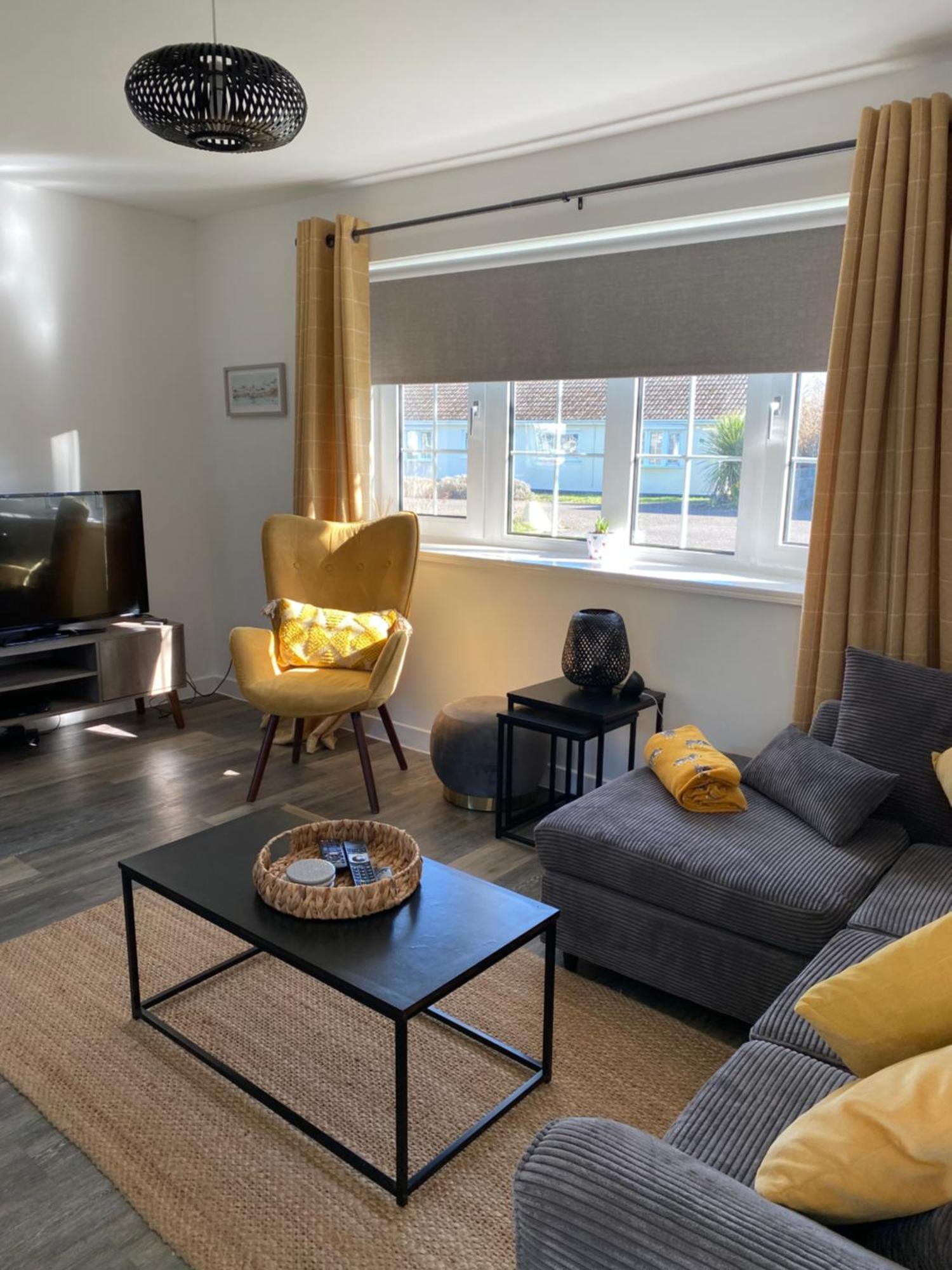 44 Gower Holiday Village Ty Gwyr Cosy 2 Bedroom Chalet Swansea Dış mekan fotoğraf